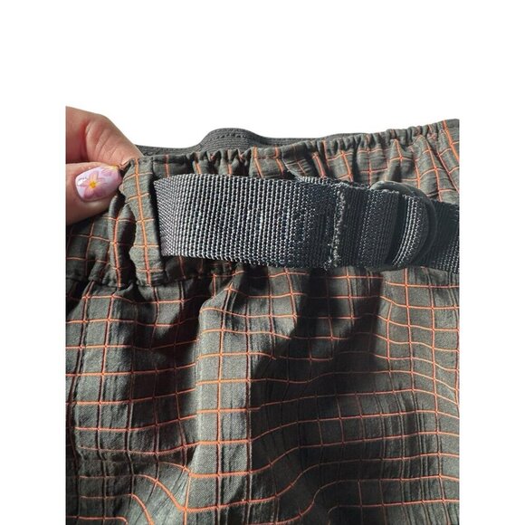 Nike Men's Sz L Sportswear Tech Pack Grid Woven Shorts Black Orange AR1584-060 - Picture 9 of 11